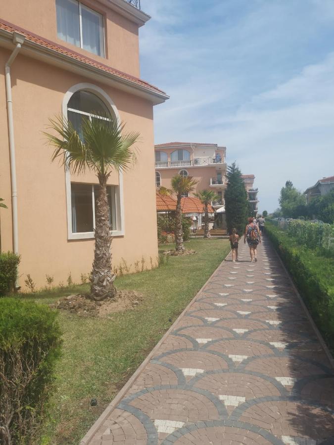 Hacienda Beach Apartment Mit Meerblick Szozopol Kültér fotó