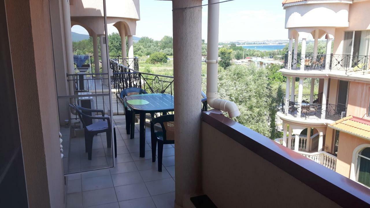 Hacienda Beach Apartment Mit Meerblick Szozopol Kültér fotó